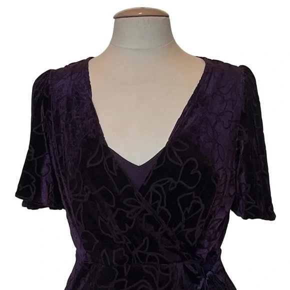 Calvin Klein Purple Velvet Floral Wrap Hi-Low Dress 10 Party Cocktail Career - Picture 10 of 15